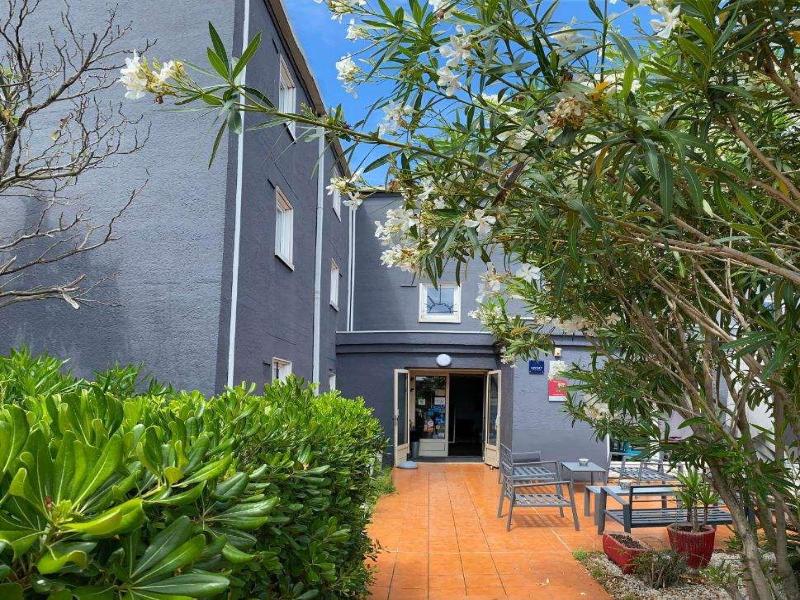 Le Sud Hotel image