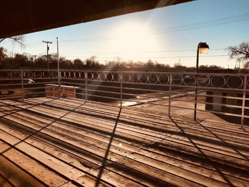 Golden Arrow Motel image