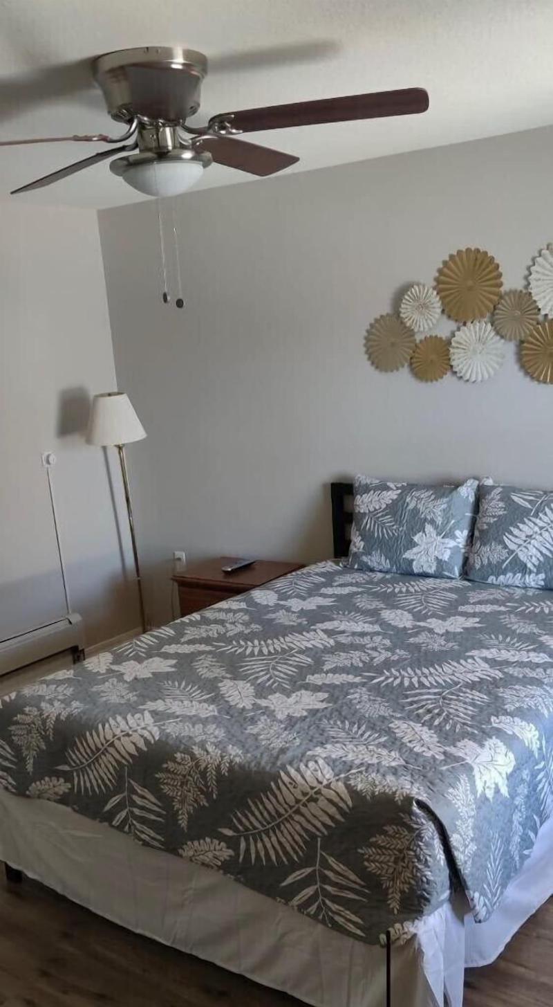 Golden Arrow Motel image