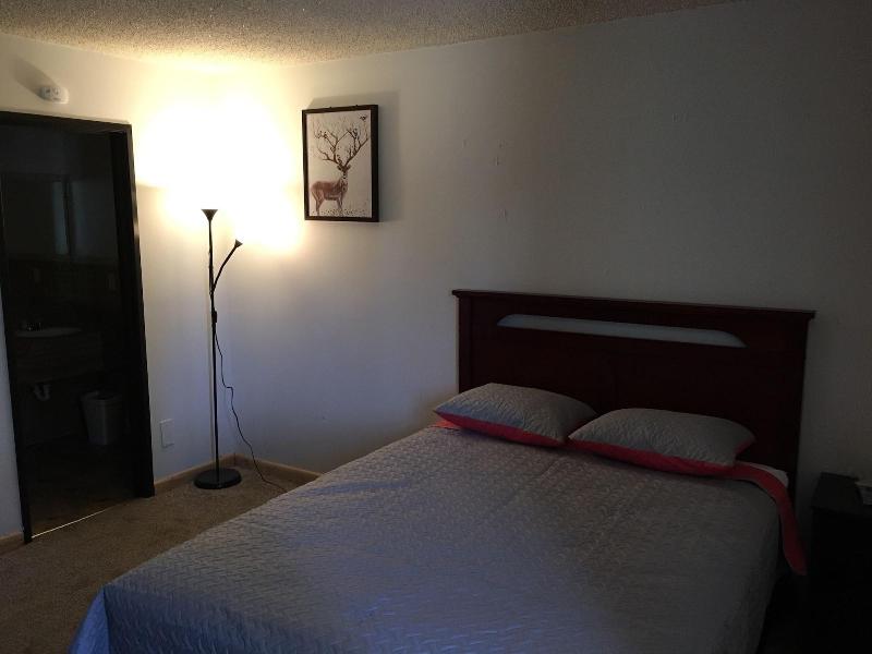 Golden Arrow Motel image
