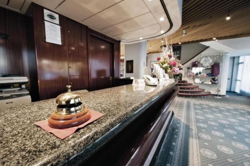Hotel Michelangelo Biella image