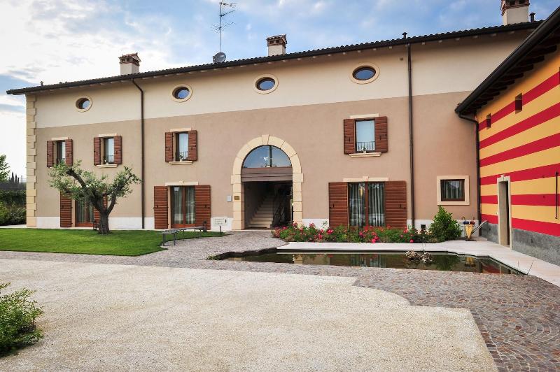 Belvivere Suites