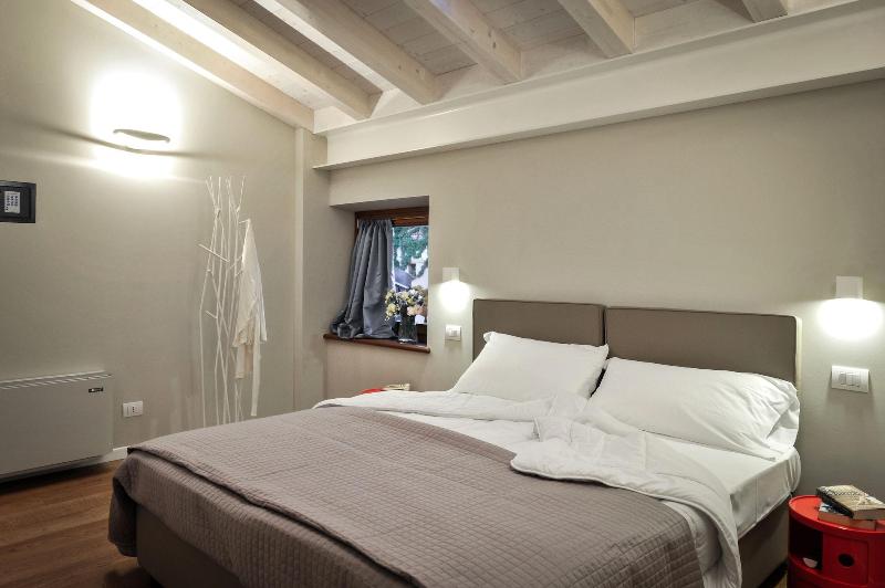 Belvivere Suites image