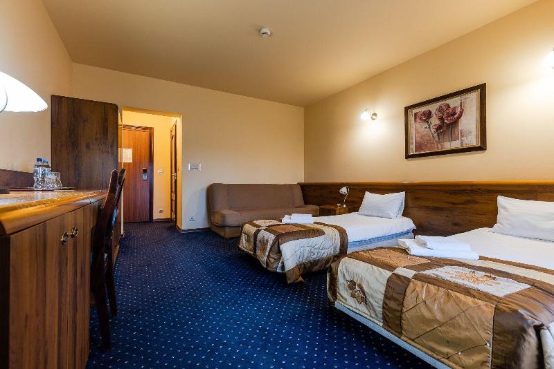 Hotel Marysin Dwa R image