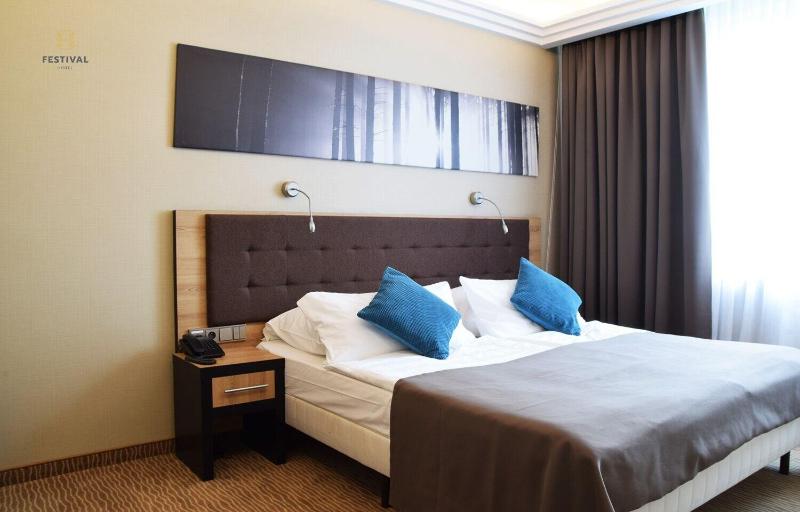 Hotel Festival image