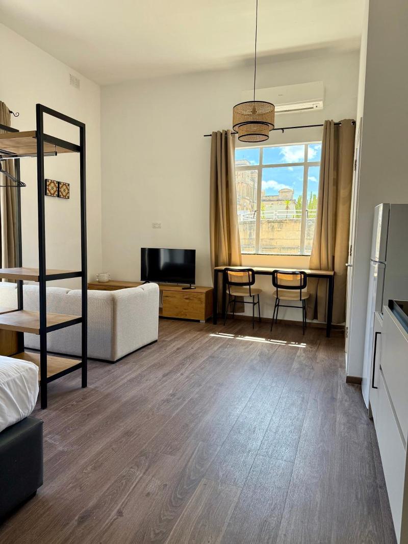 Hostel 94 image