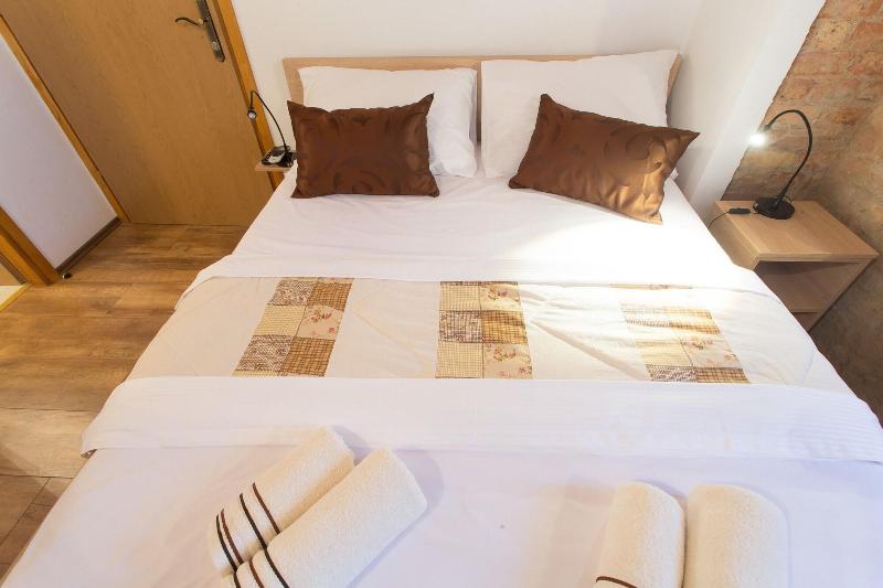 Guesthouse Bed 4 You image