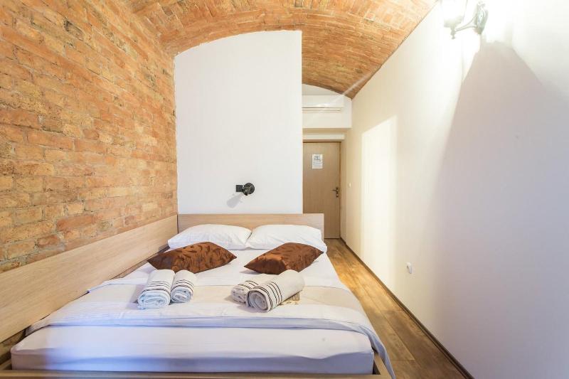 Guesthouse Bed 4 You image