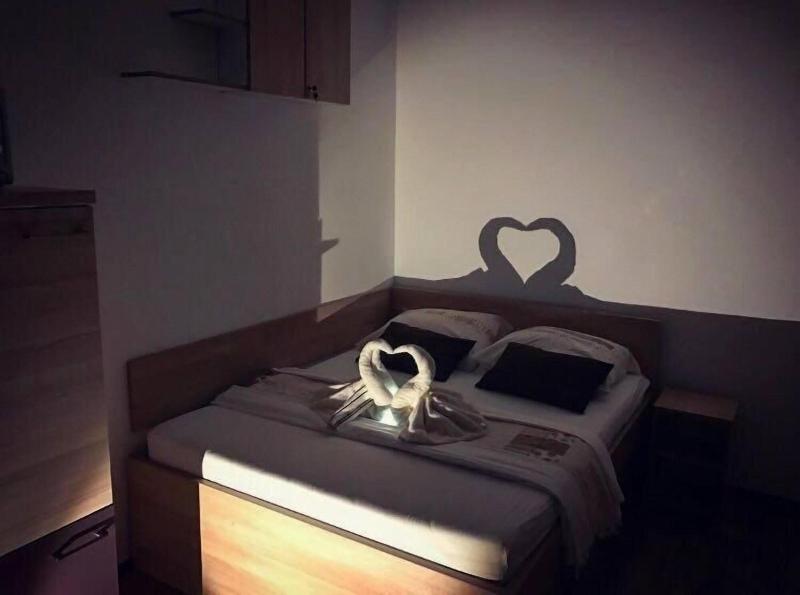 Guesthouse Bed 4 You image