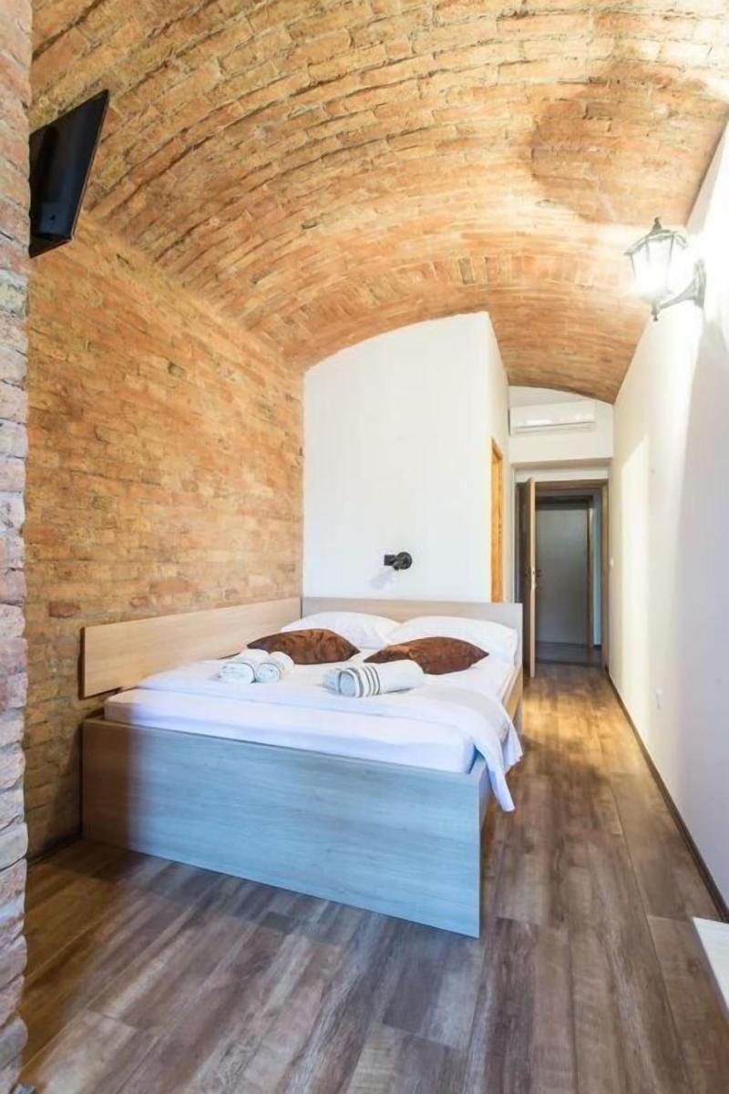 Guesthouse Bed 4 You image