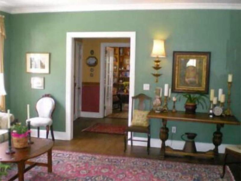 Oak Manor Inn