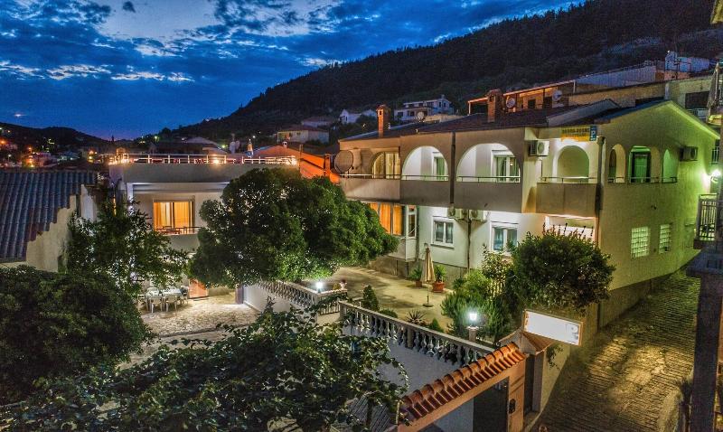 Villa Oleander image