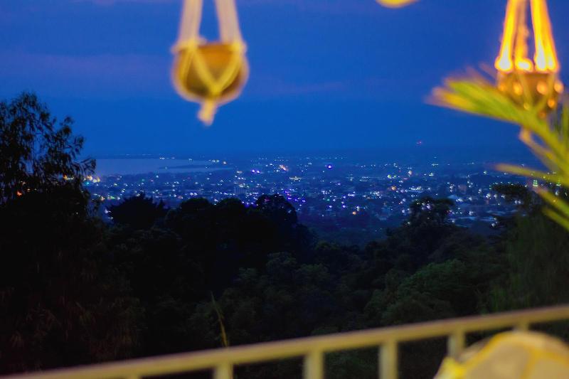 Gahahe Hills Hotel image