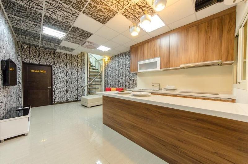 T T House image