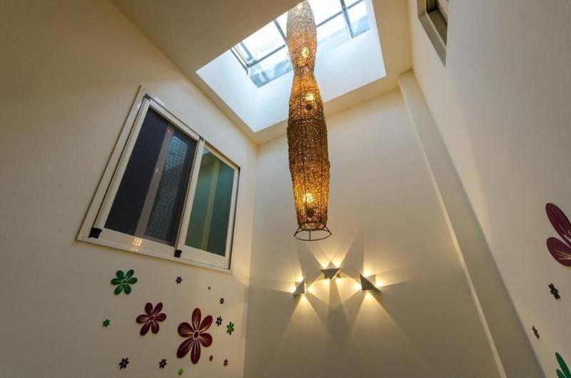 T T House image