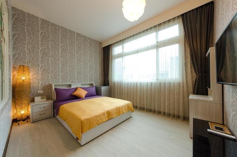 T T House image
