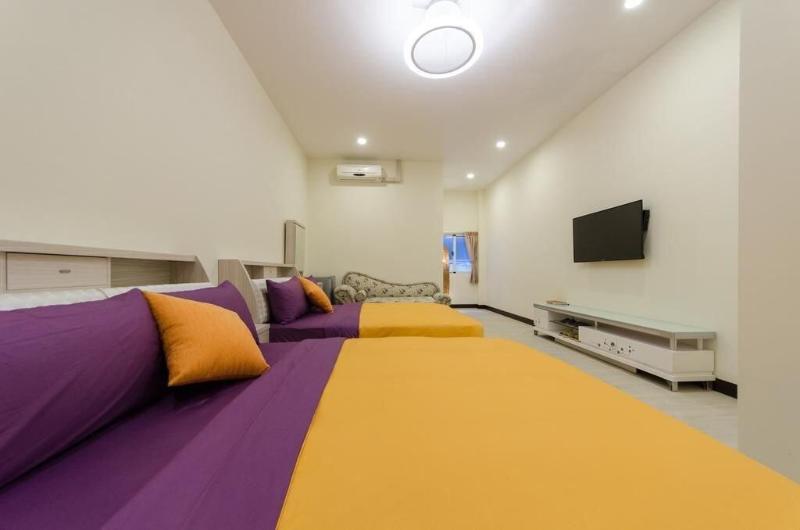 T T House image