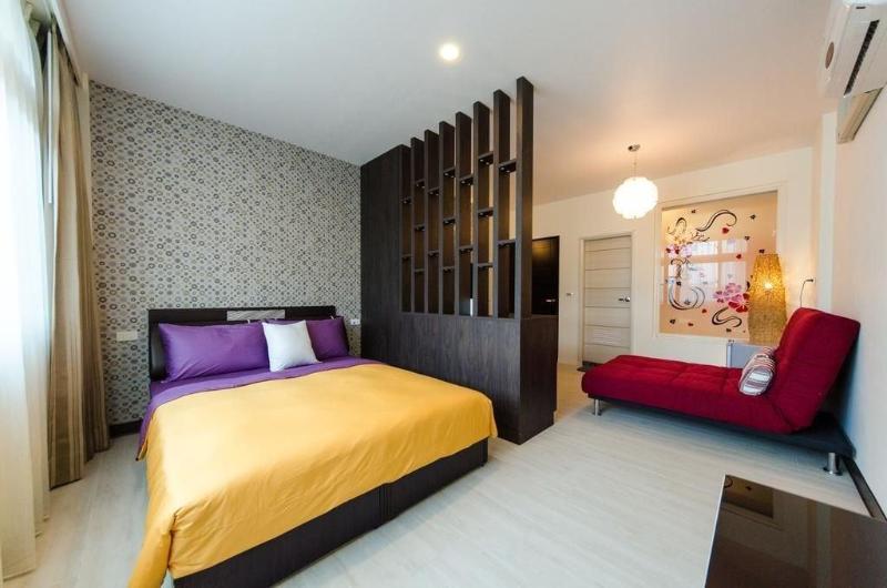 T T House image
