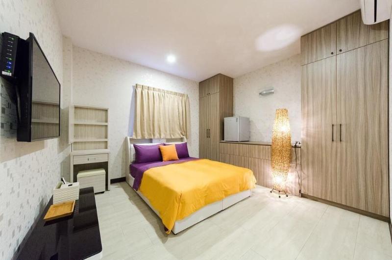 T T House image