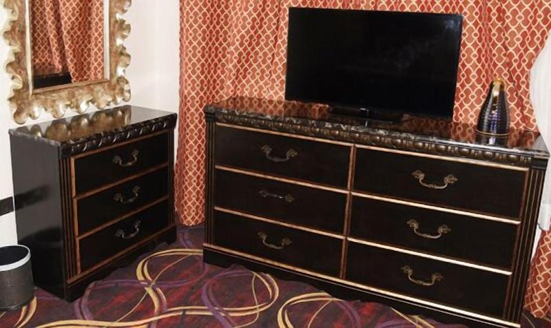 Treasures Suites Conferences image