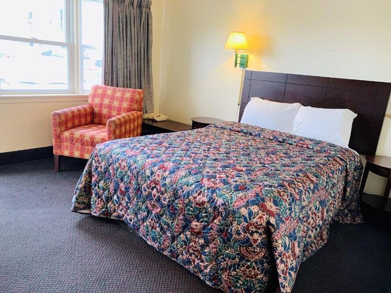 Express Inn image