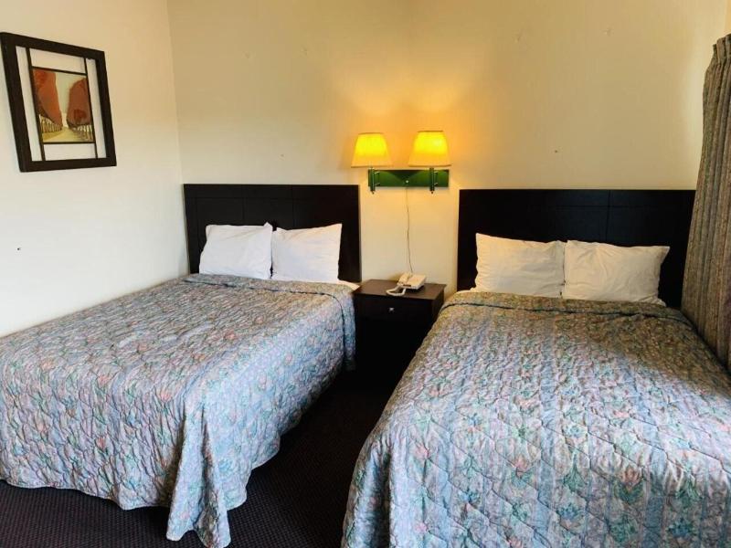Express Inn image