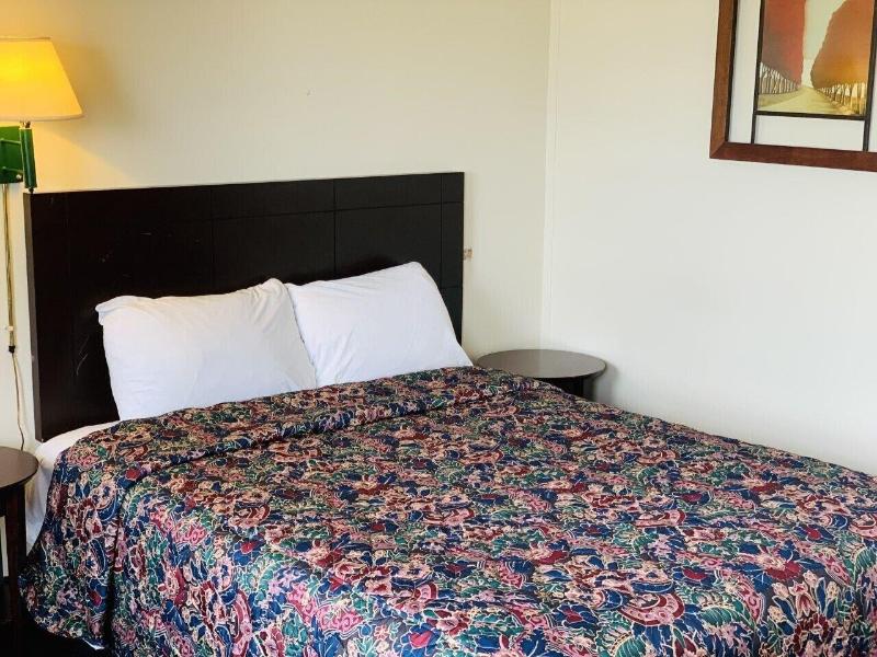 Express Inn image
