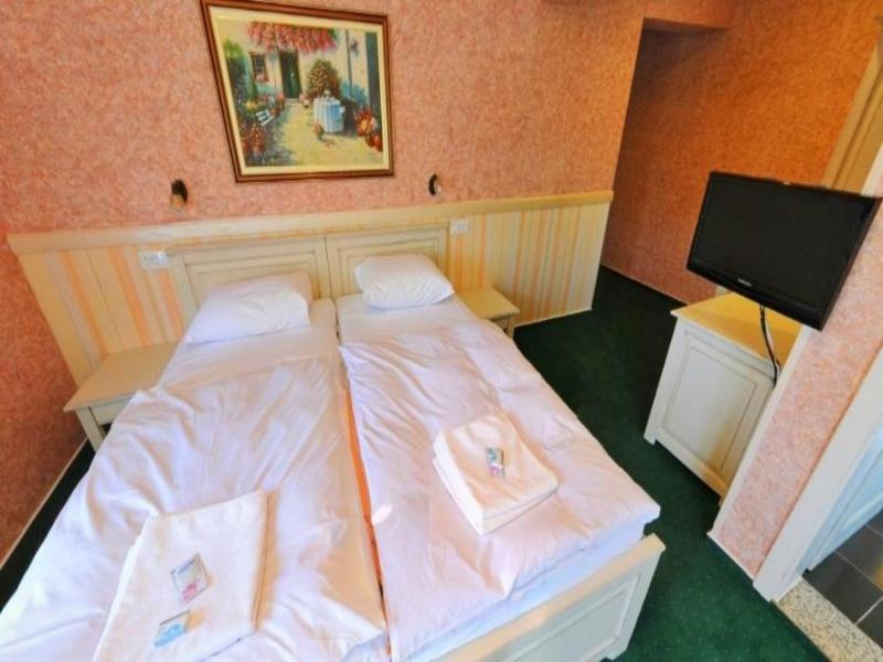 Motel Most image
