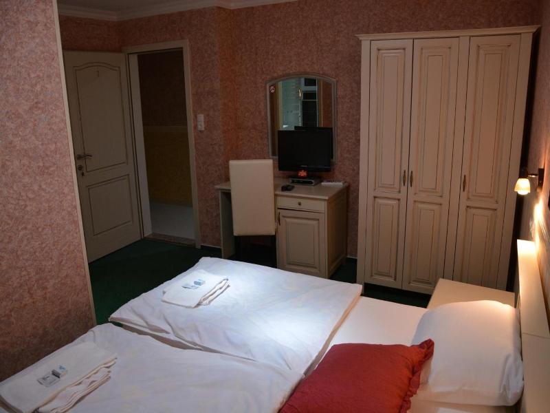 Motel Most image