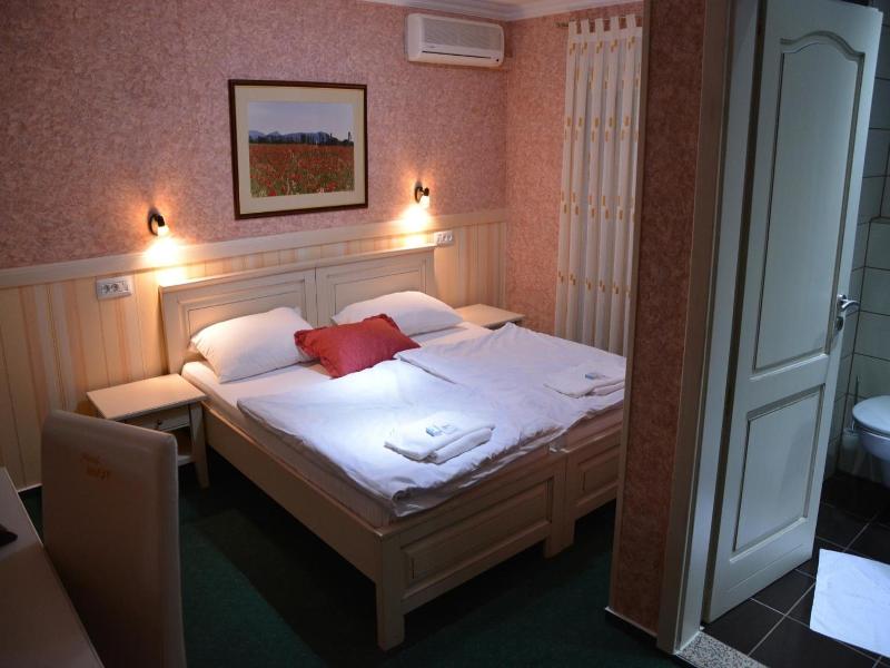 Motel Most image