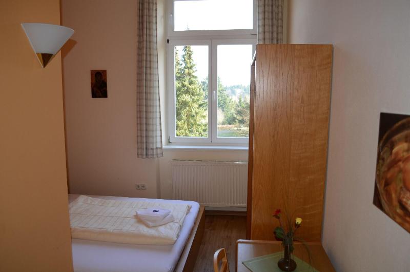 Stiftsberg Bildungs Und Freizeitzentrum image