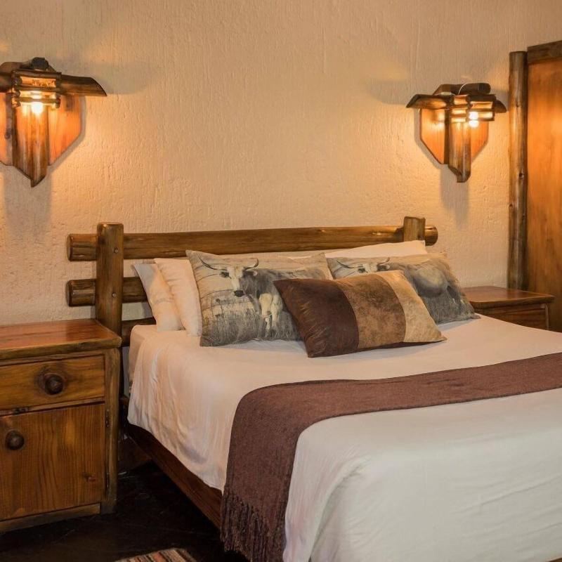 Tautona Lodge image