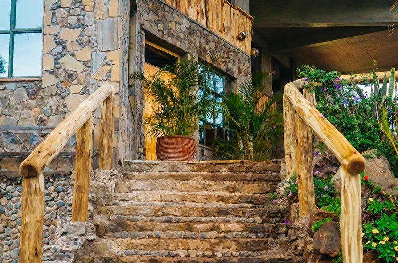 The Old Kings Lodge And Resort image