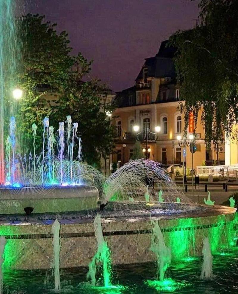 Charlino Plaza image
