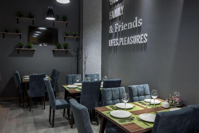Maxx Inn image