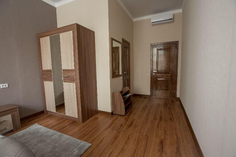 Maxx Inn image