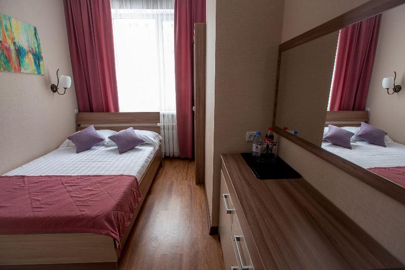 Maxx Inn image