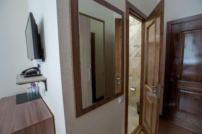 Maxx Inn image