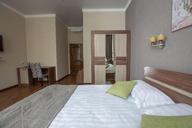 Maxx Inn image