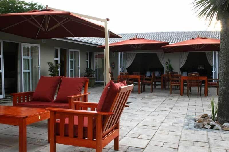 Flying Falcon Guesthouse image