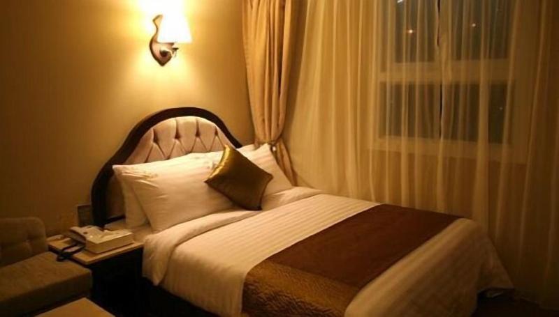 L S Hotel image