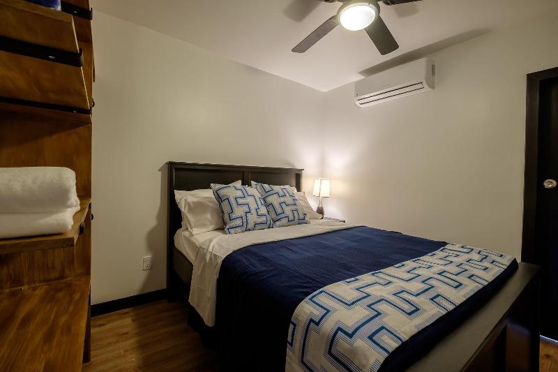 Aqua Vista Beachfront Suites image