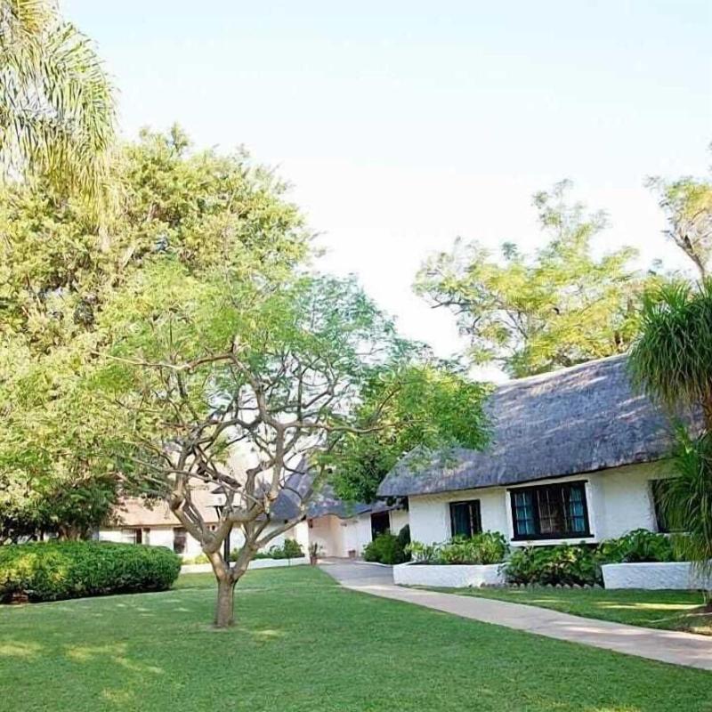 Lalapanzi Hotel And Conference Centre