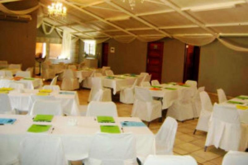 Lalapanzi Hotel And Conference Centre