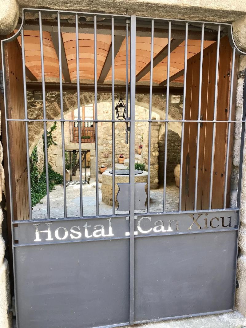 Hostal Can Xicu — general view