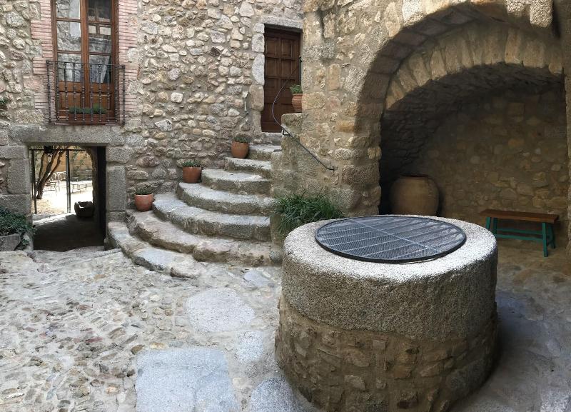 Hostal Can Xicu image