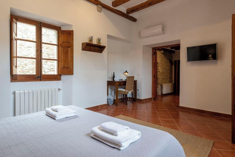 Hostal Can Xicu image