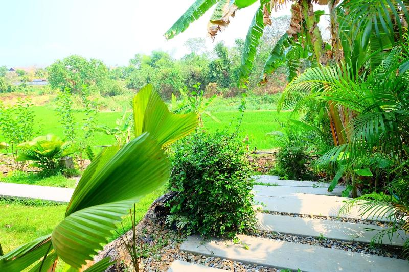 Villa Franjipani Maerim image