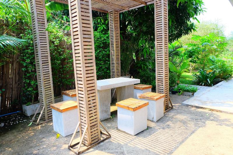 Villa Franjipani Maerim image