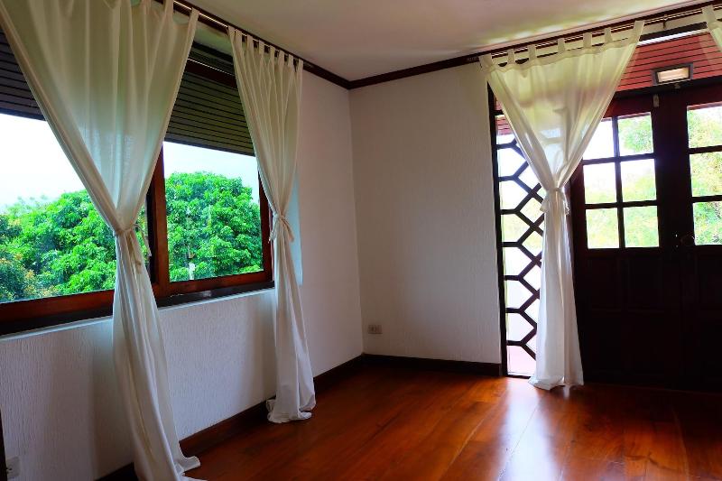Villa Franjipani Maerim image
